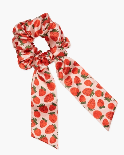 almania-scrunchie-jedwabna-przewiazana-wstazka-strawberry-fields-1.webp