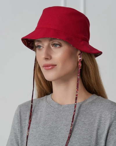 almania-bucket-hat-z-jedwabną-podszewką-malinowy-1.webp
