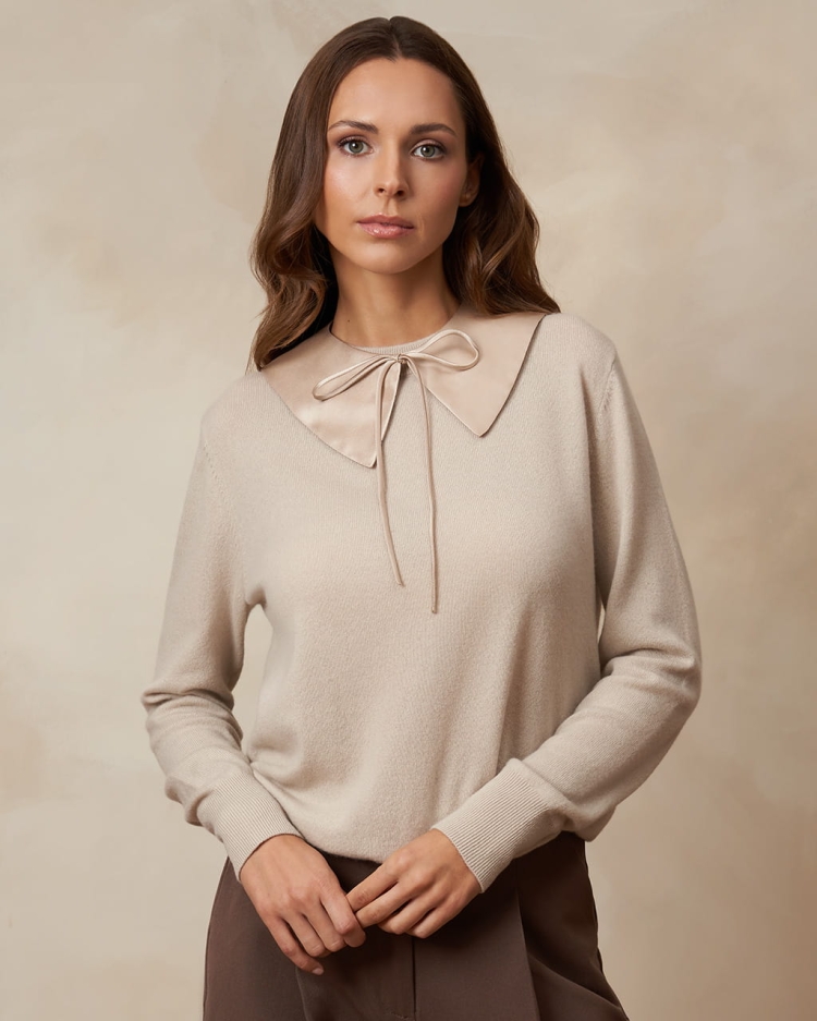Jedwabny-dwustronny-kołnierzyk-dopinany-jasny-beż2.jpg