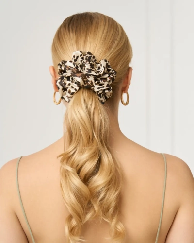 Scrunchie_jedwabna_XXL_krowa.webp