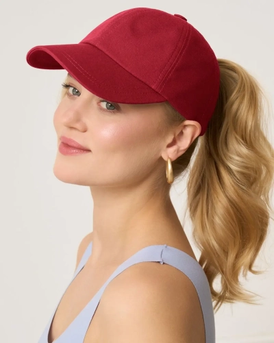 Czapka z daszkiem i otworem na kucyk - malinowy