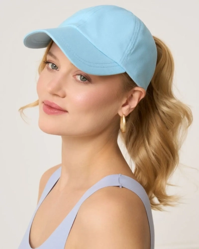 Czapka z daszkiem i otworem na kucyk - ice blue