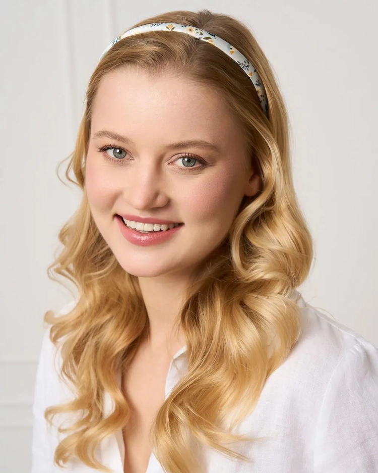 Cienka_opaska_z_jedwabiu_coco.webp