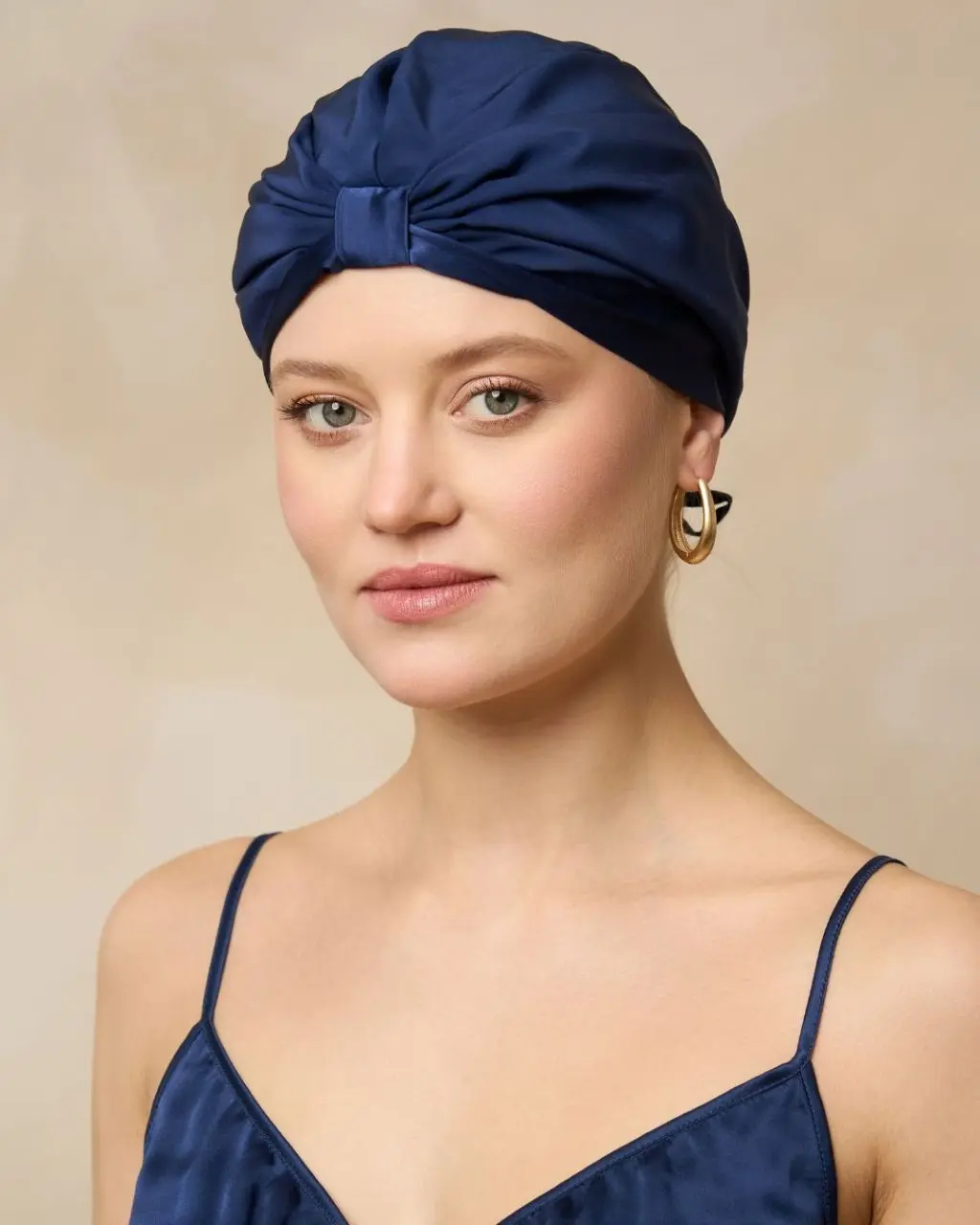 6-Turban-jedwabny-granatowy.webp