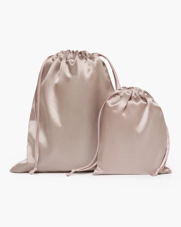 2082-jedwabny-woreczek-do-przechowywania-rose-gold-2.webp