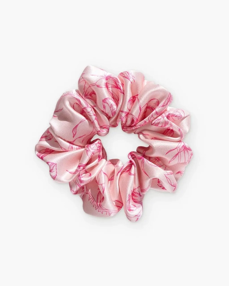 2122-scrunchie-standard-candy-rose.webp