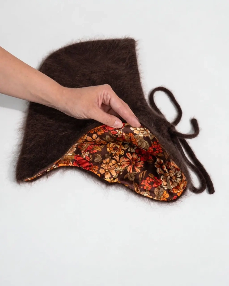 2185-balaclava-kaszmirowa-fluffy-z-jedwabna-podszewka-espresso-2.webp