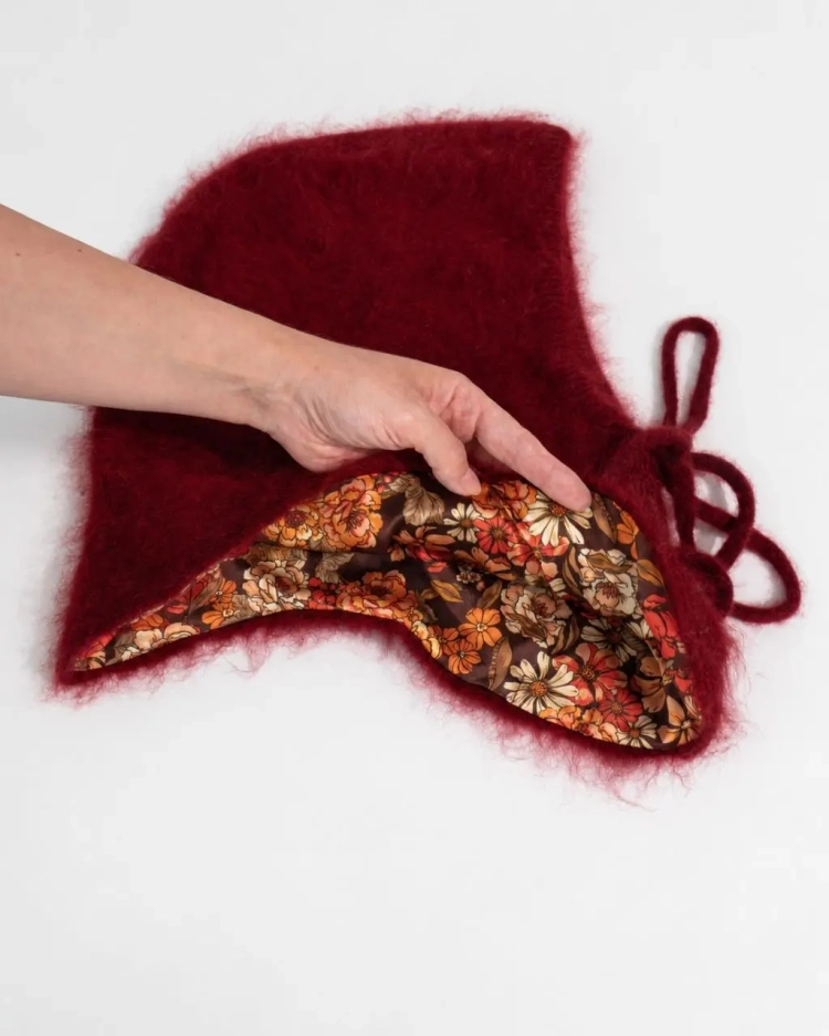 2187-balaclava-kaszmirowa-fluffy-z-jedwabna-podszewka-bordo-2.webp