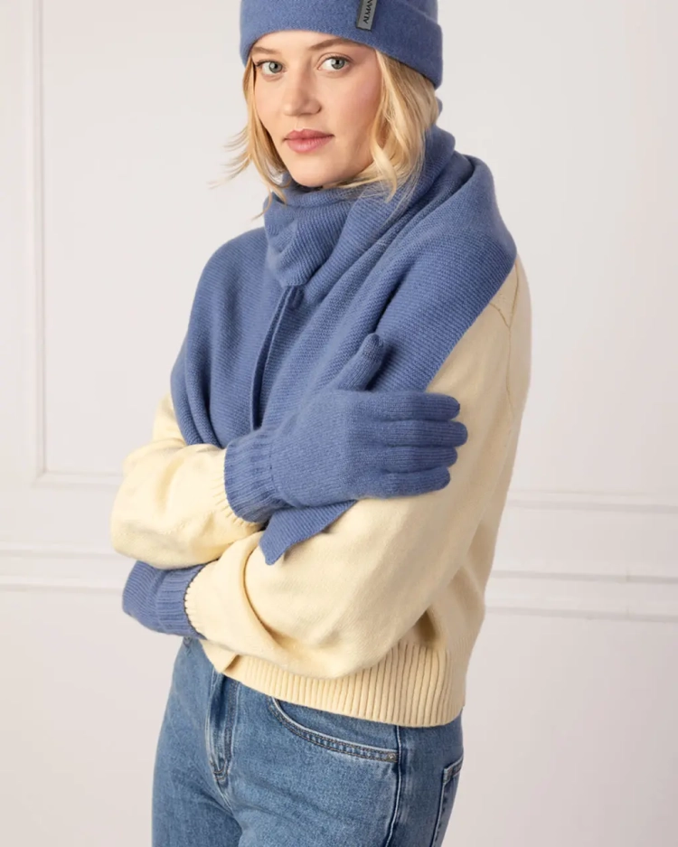 2202-kaszmirowe-rekawiczki-denim-blue-3.webp