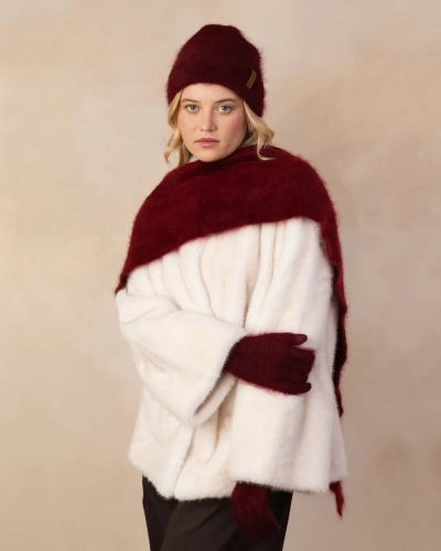 2192-kaszmirowe-rekawiczki-fluffy-bordo-2.webp