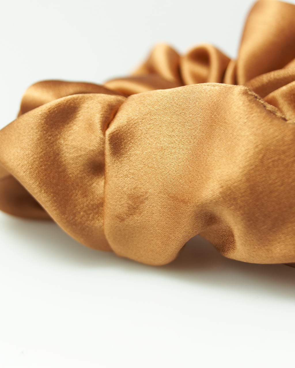 outlet-scrunchie-2.jpg