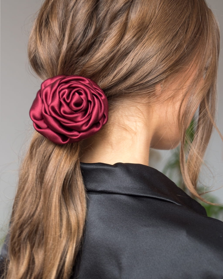 jedwabny-choker-z-różą-bordowy-2.jpg