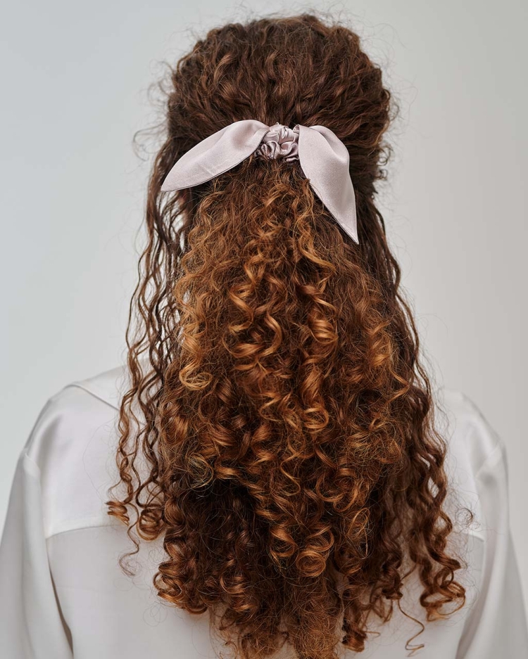 almania-gumka-jedwabna-z-uszkami-rose-gold-3.jpg